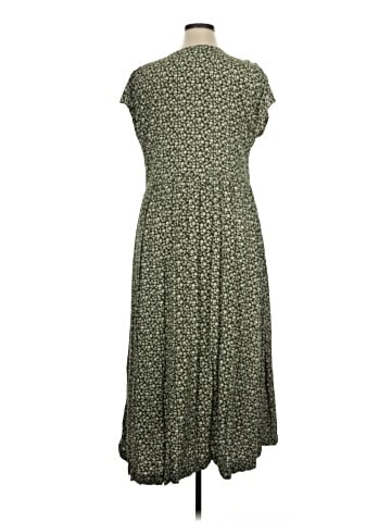 Madewell Button-Front Midi Dress in Campden Daisies (view 2)