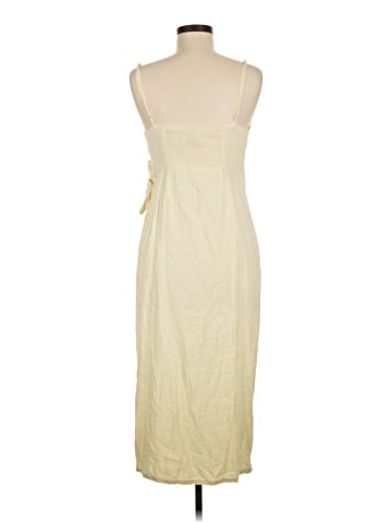 Urban Outfitters Casual Dress (view 2)