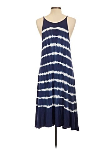 Old Navy Casual Dress (view 2)