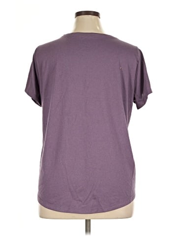 Nike Active T-Shirt (view 2)