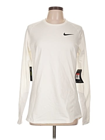 Nike Long Sleeve T-Shirt (view 1)