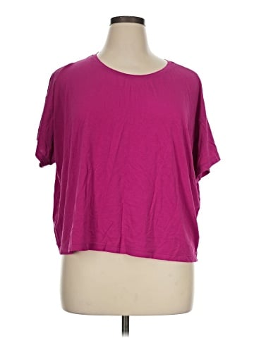 Lululemon Athletica Short Sleeve T-Shirt (view 1)