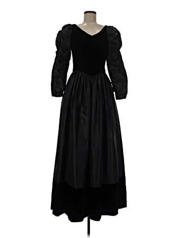 Albert Nipon Casual Dress (view 1)