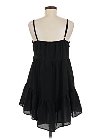 Urban Outfitters Casual Dress (view 2)