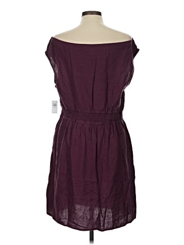 Old Navy Casual Dress (view 2)