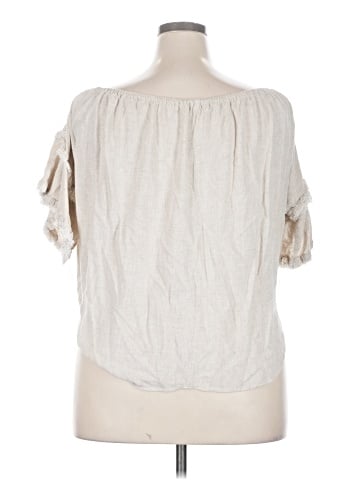 Umgee Short Sleeve Blouse (view 2)