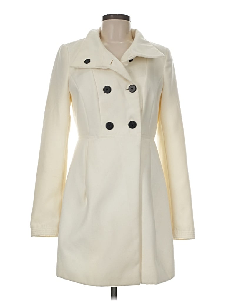 Pre-owned Trafaluc By Zara Trenchcoat In Ivory