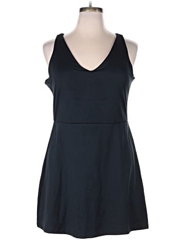 Gap Fit Romper (view 1)