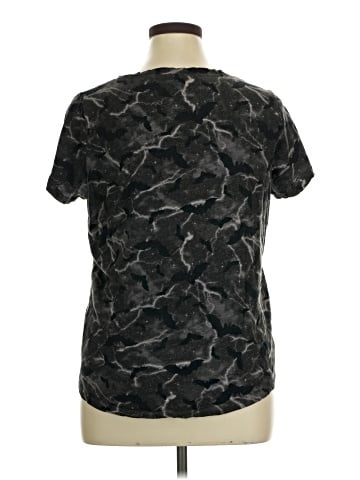 Torrid Short Sleeve T-Shirt (view 2)