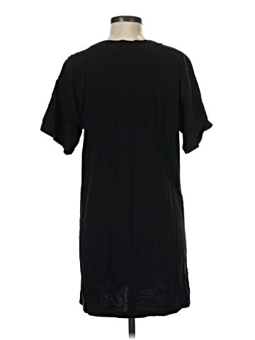 Alice + Olivia Casual Dress (view 2)