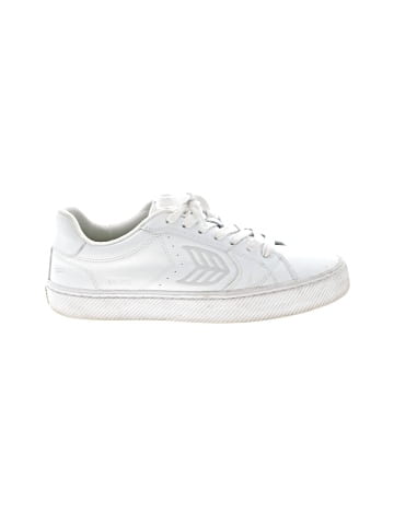 Cariuma Sneakers (view 1)