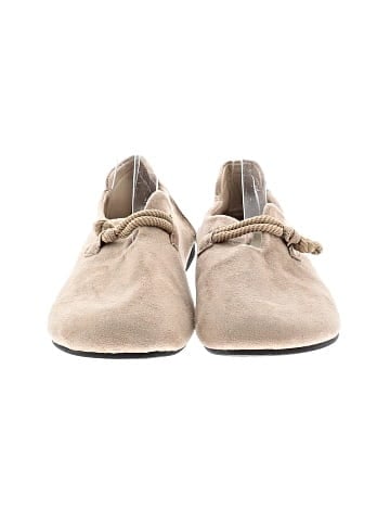 Unbranded Flats (view 2)