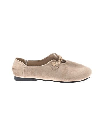 Unbranded Flats (view 1)