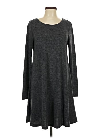 Old Navy Casual Dress (view 1)