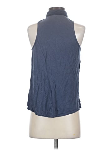 Splendid Sleeveless Button-Down Shirt (view 2)