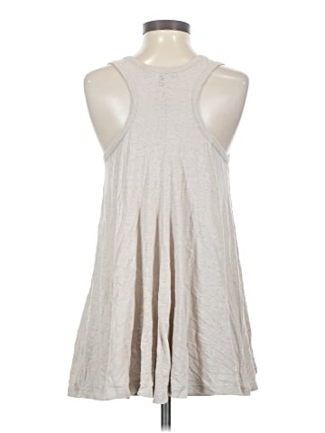 Elizabeth and James Tank Top (view 2)