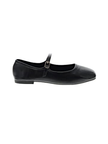 Unbranded Flats (view 1)