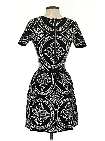 Romeo & Juliet Couture Casual Dress (view 2)