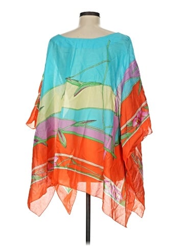 Unbranded Poncho (view 2)
