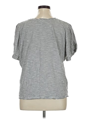 Maurices Short Sleeve Top (view 2)