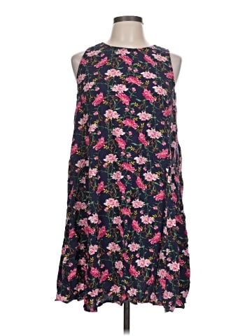 Old Navy Casual Dress (view 1)