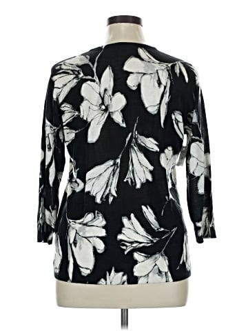 Cathy Daniels Pullover Sweater (view 2)