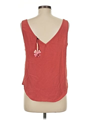 Fancyinn Sleeveless T-Shirt (view 2)