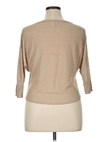 Xhilaration 3/4 Sleeve Top (view 2)