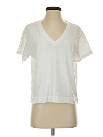 Old Navy Short Sleeve T-Shirt (view 1)