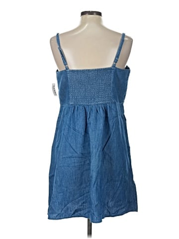 Old Navy Casual Dress (view 2)