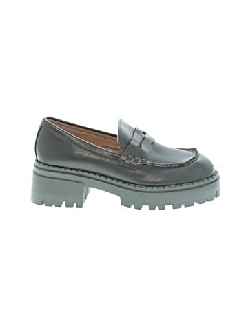 Beast Fashion Flats (view 1)
