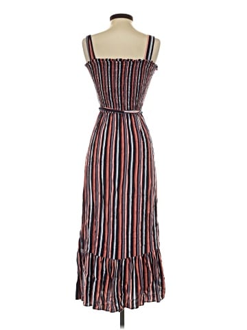 Universal Thread Casual Dress (view 2)