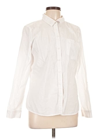 Croft & Barrow Long Sleeve Button-Down Shirt (view 1)
