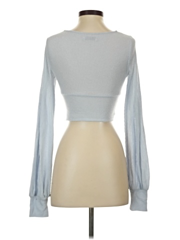 Urban Outfitters Long Sleeve T-Shirt (view 2)