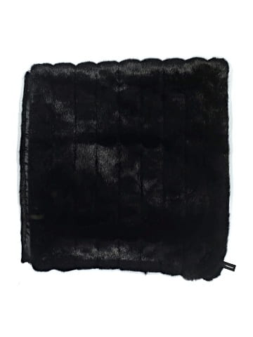 Valerie Stevens Scarf (view 2)