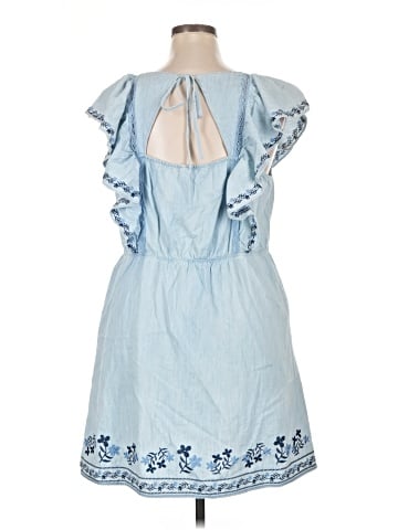 Old Navy Casual Dress (view 2)