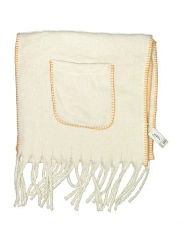 BP. Scarf (view 1)