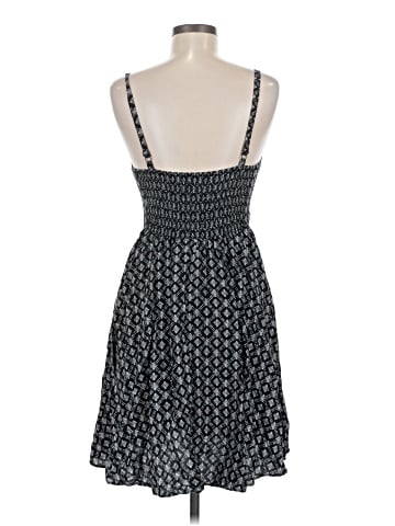Old Navy Casual Dress (view 2)