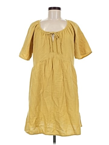 Old Navy Casual Dress (view 1)