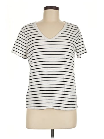 Old Navy Short Sleeve T-Shirt (view 1)