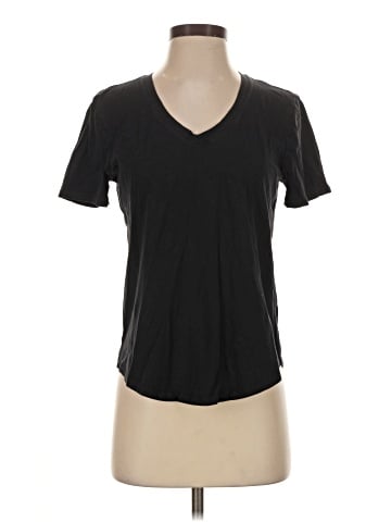 Lululemon Athletica Short Sleeve T-Shirt (view 1)
