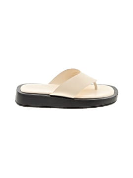 Pretty Little Thing Flip Flops