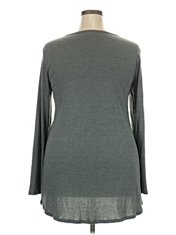 Lularoe 3/4 Sleeve T-Shirt (view 2)