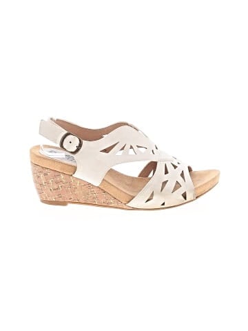 Bellino Wedges (view 1)