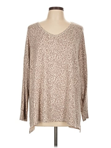 American Eagle Outfitters Pullover Sweater (view 1)