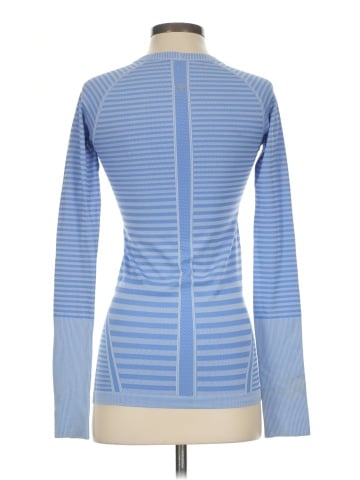 Lululemon Athletica Long Sleeve T-Shirt (view 2)