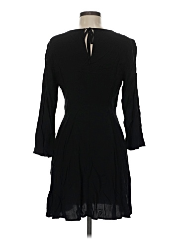 Old Navy Casual Dress (view 2)