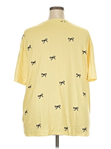 Shein Curve Short Sleeve T-Shirt (view 2)