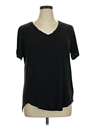Amaryllis Short Sleeve T-Shirt (view 1)