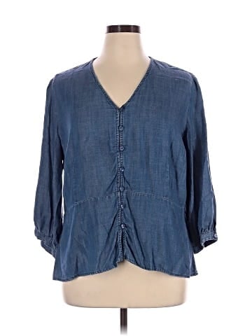 Liz Claiborne 3/4 Sleeve Button-Down Shirt (view 1)